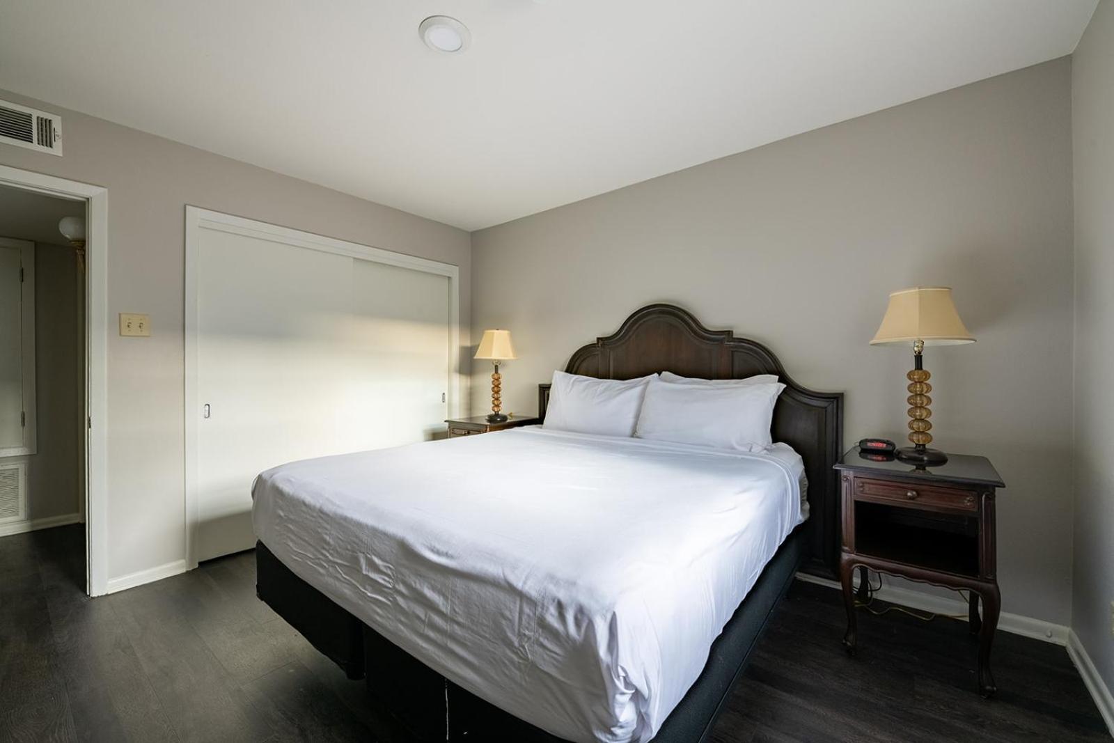 French Quarter Suites Hotel New Orleans Exterior photo